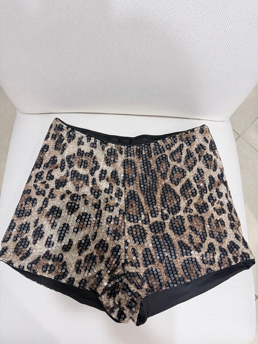 High-Rise Leopard Sequin Women's Shorts - Black & Tan